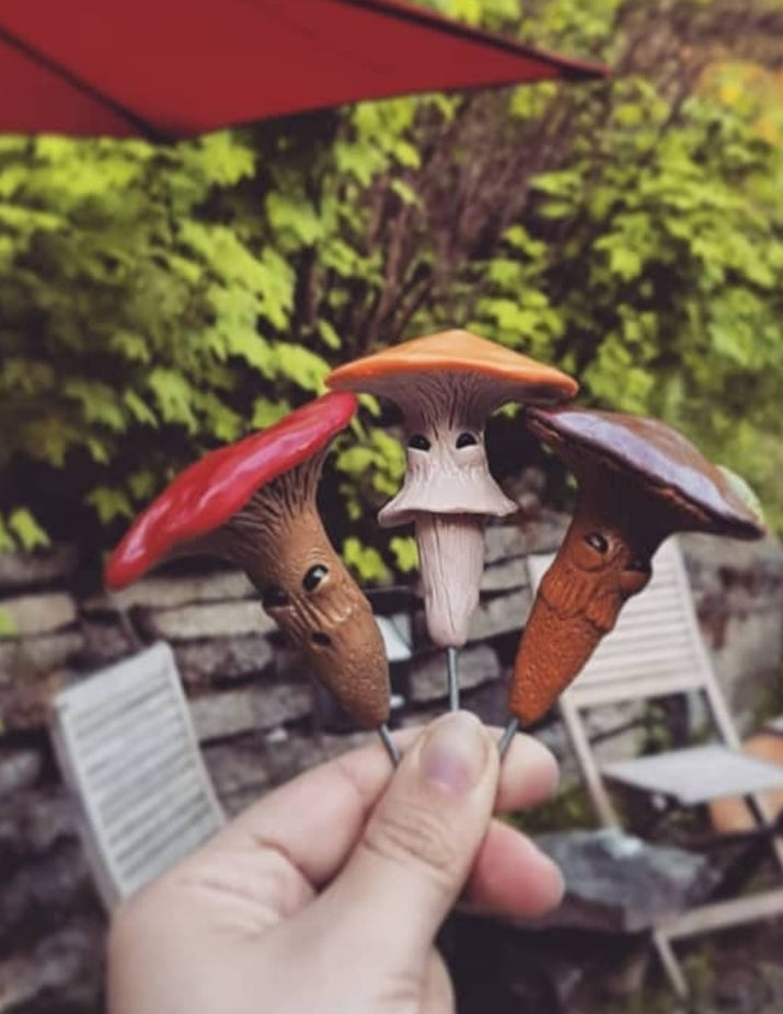 Mushroom planter pals